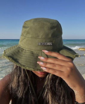 Glasses Cartagena - Gorro Jacquemus verde militar